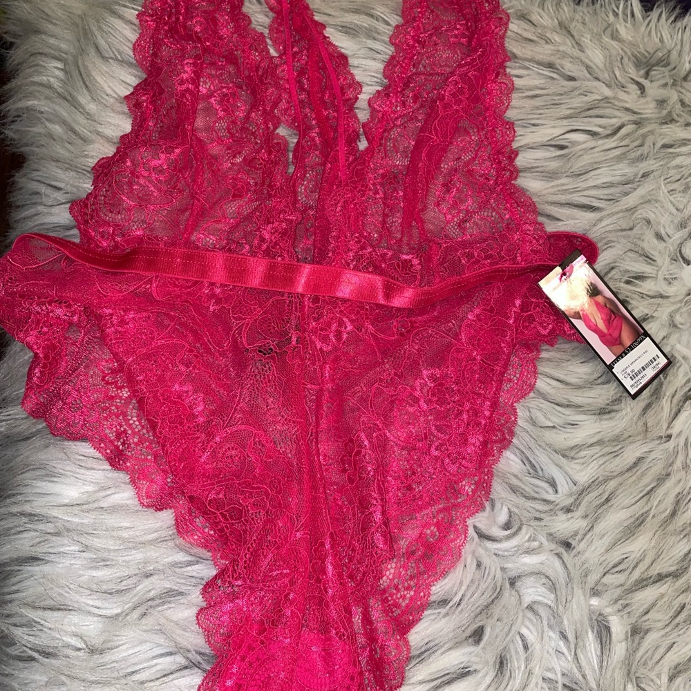 Plus Size Lingerie - Picture 2 of 3